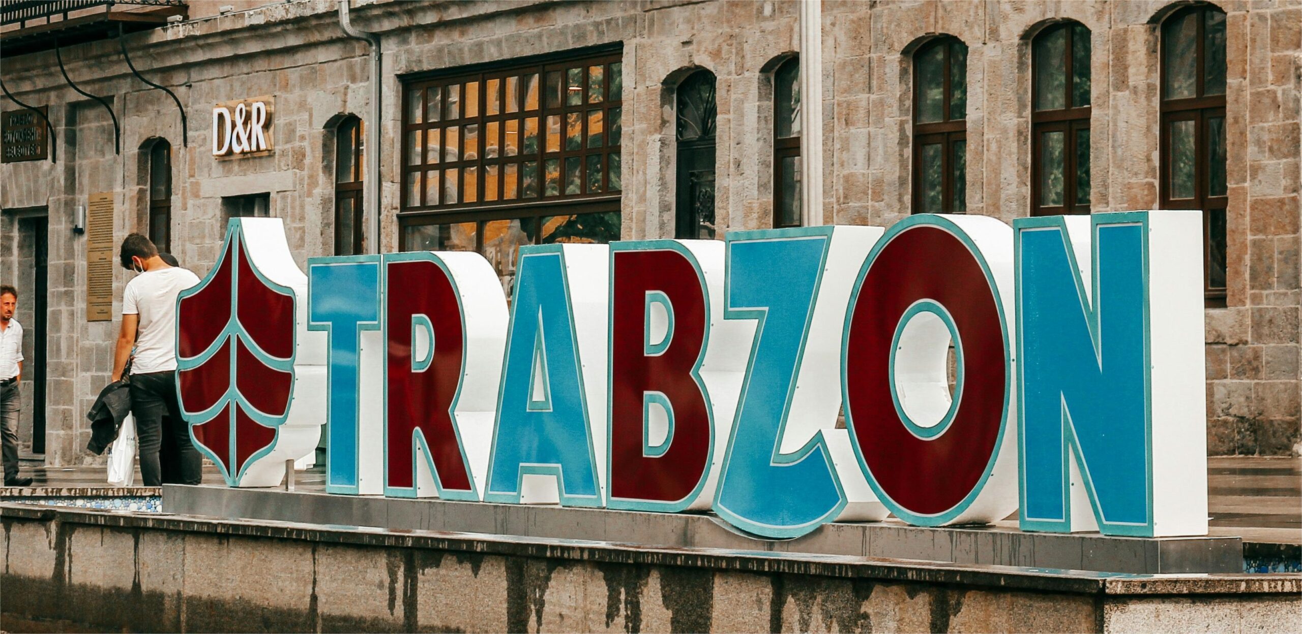 fatmanur simsek iqu mjtd3ps unsplash