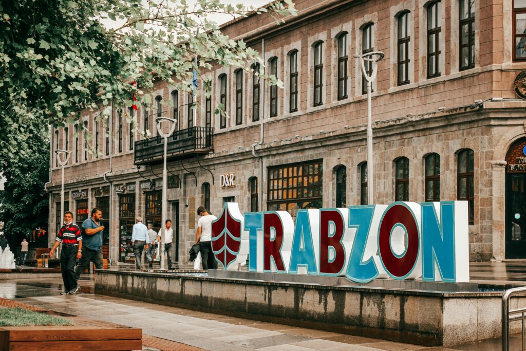 fatmanur simsek iqu mjtd3ps unsplash